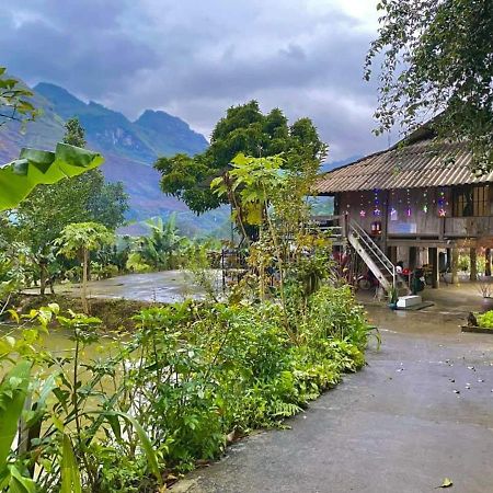 Du Gia Van Chung Homestay Lang Cac Luaran gambar